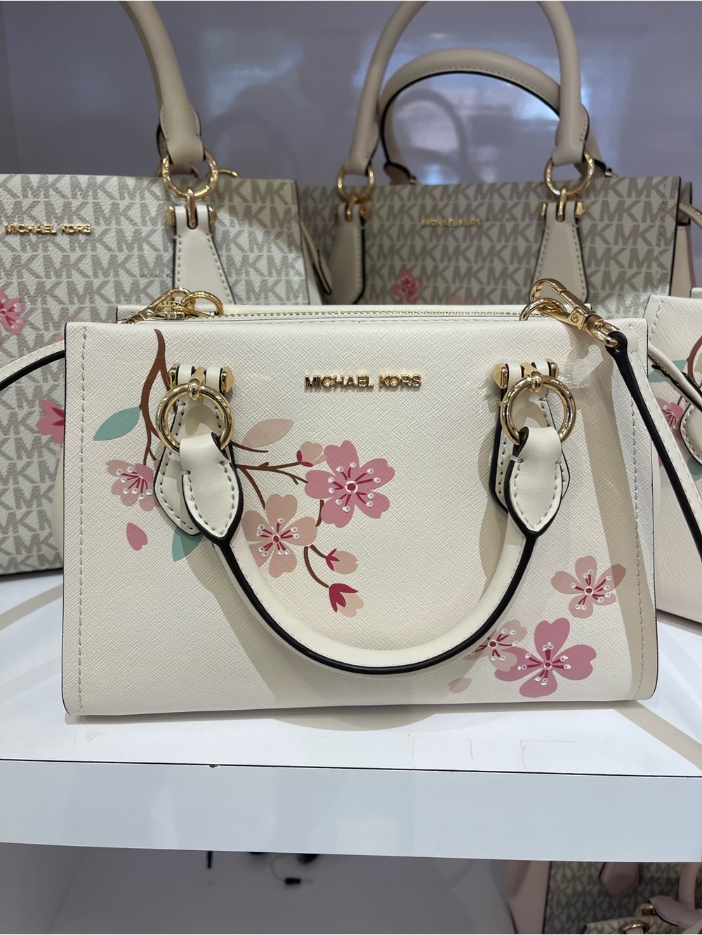 MICHAEL KORS Marilyn Small Embellished Satchel Crossbody Messenger
Lt Cream
NWT - Picture 13 of 16